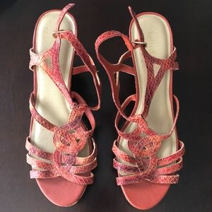 NWOT Kelly & Katie Coral Wedges, 3 1/2 Inch Heel
